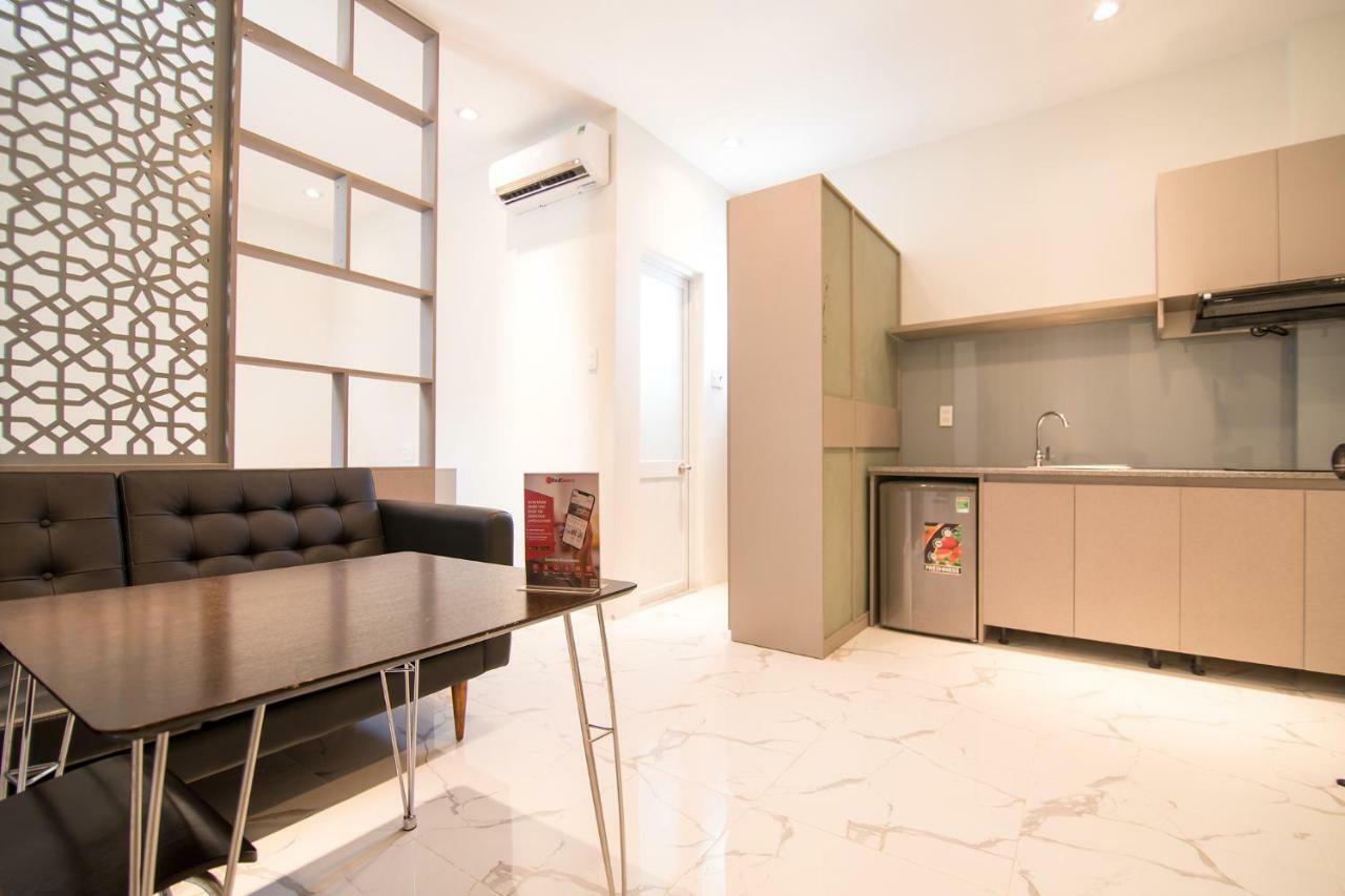 Hotel Reddoorz Near Xo Viet Nghe Tinh Street Thành Pho Ho Chí Minh Esterno foto