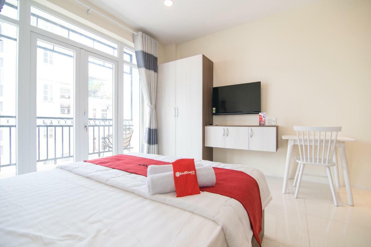 Hotel Reddoorz Near Xo Viet Nghe Tinh Street Thành Pho Ho Chí Minh Esterno foto