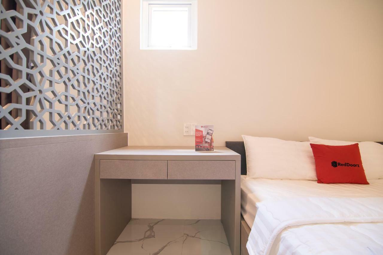 Hotel Reddoorz Near Xo Viet Nghe Tinh Street Thành Pho Ho Chí Minh Esterno foto