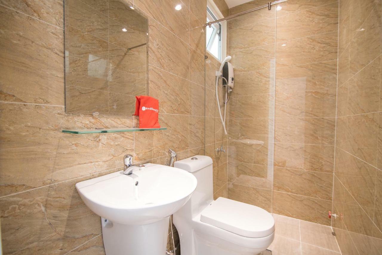 Hotel Reddoorz Near Xo Viet Nghe Tinh Street Thành Pho Ho Chí Minh Esterno foto