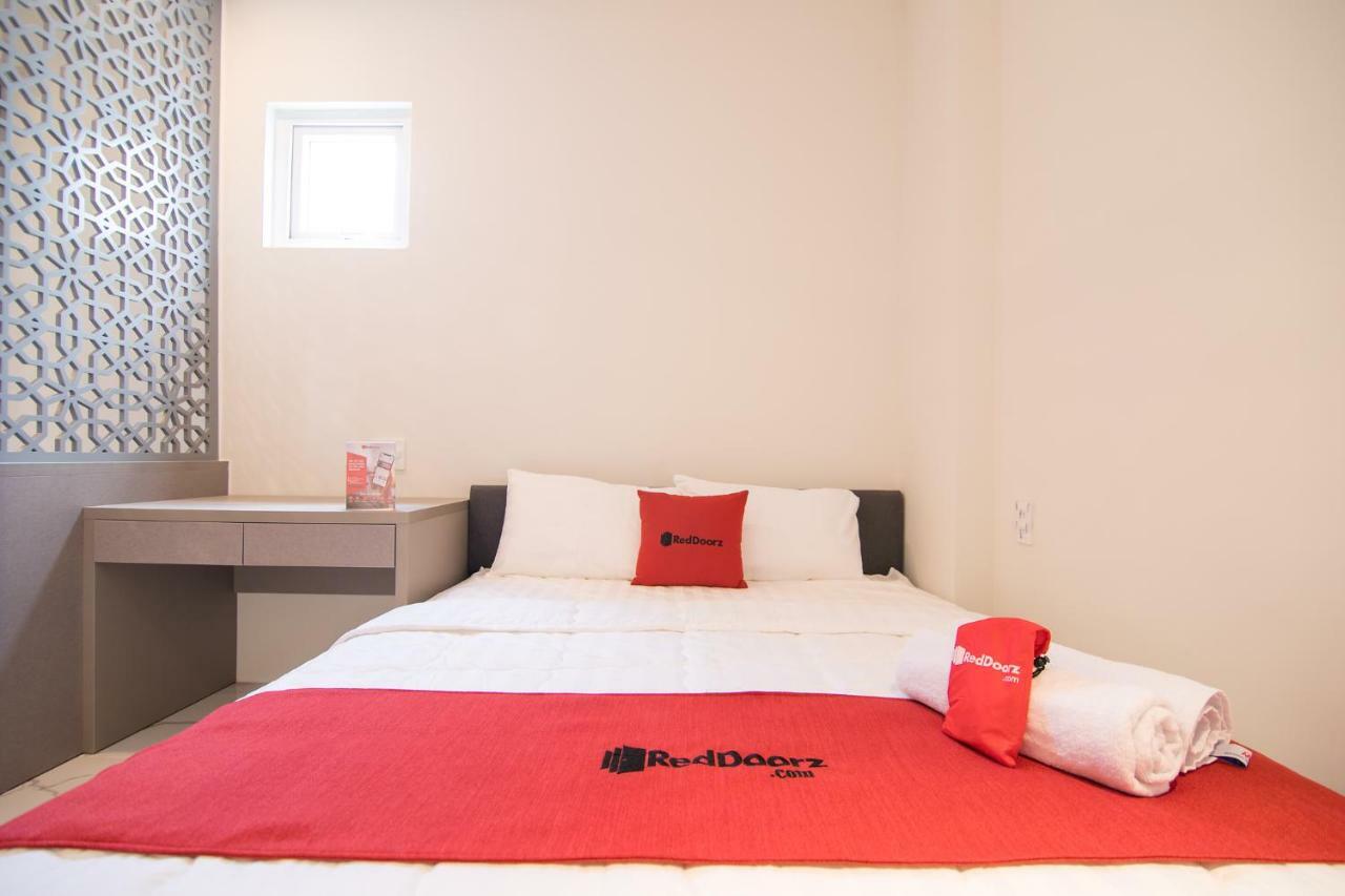 Hotel Reddoorz Near Xo Viet Nghe Tinh Street Thành Pho Ho Chí Minh Esterno foto